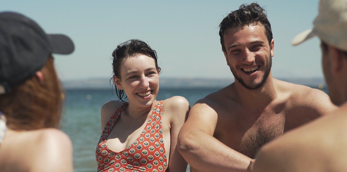 L'été, les éléphants, la police