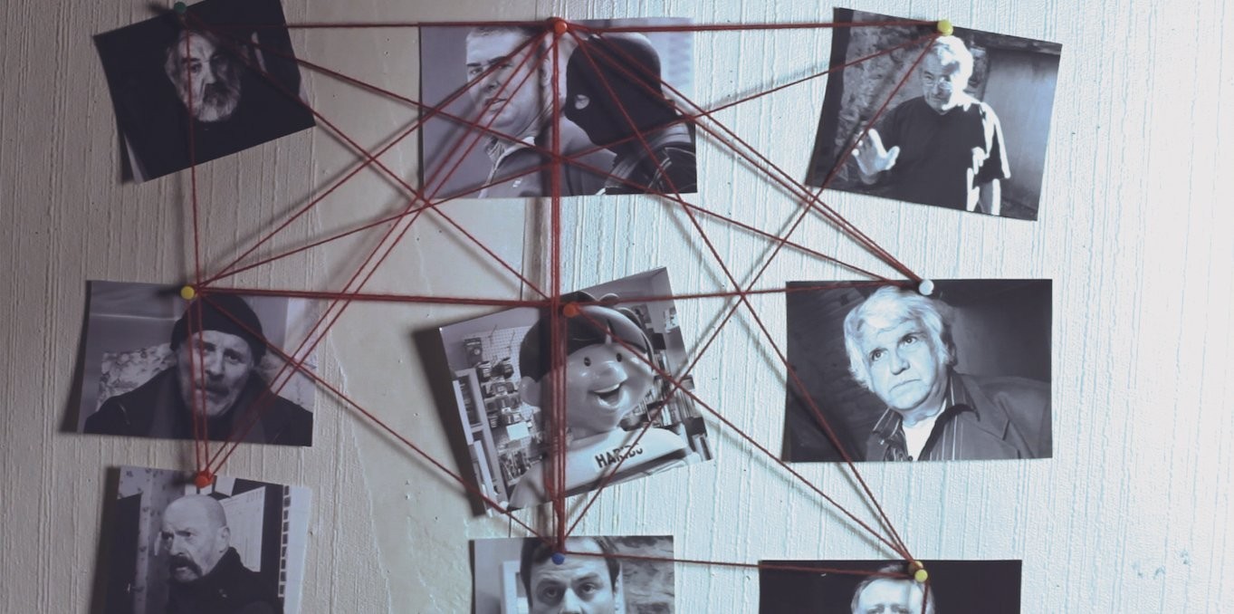 Couverture du documentaire La Cigale, le corbeau et les poulets