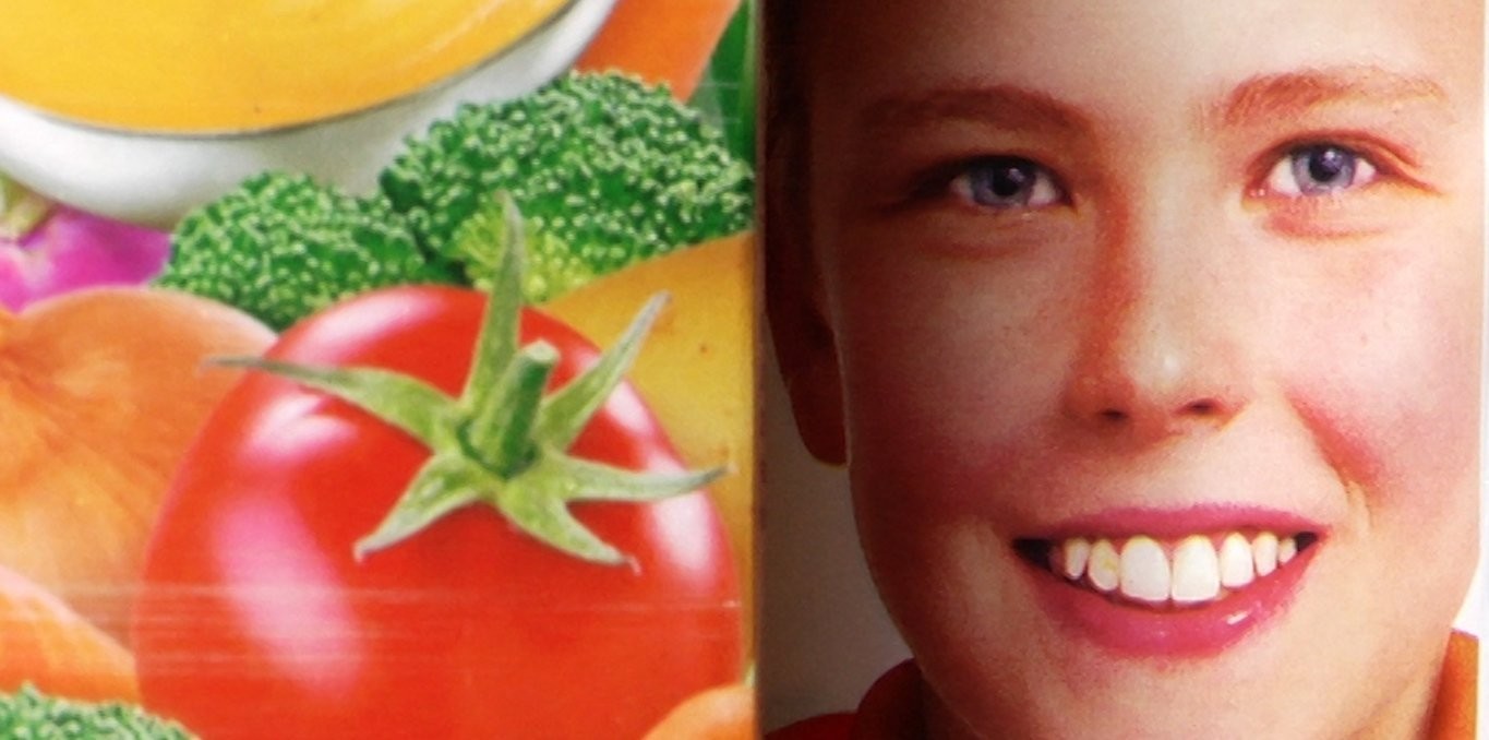 Couverture du documentaire Tentative d'inventaire - de tous les aliments remarquables ingurgités depuis ma naissance