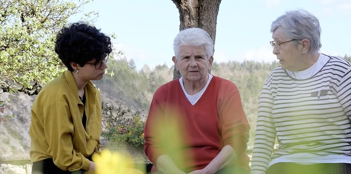 Couverture du documentaire Le Petit Carnet rouge - Bande Annonce