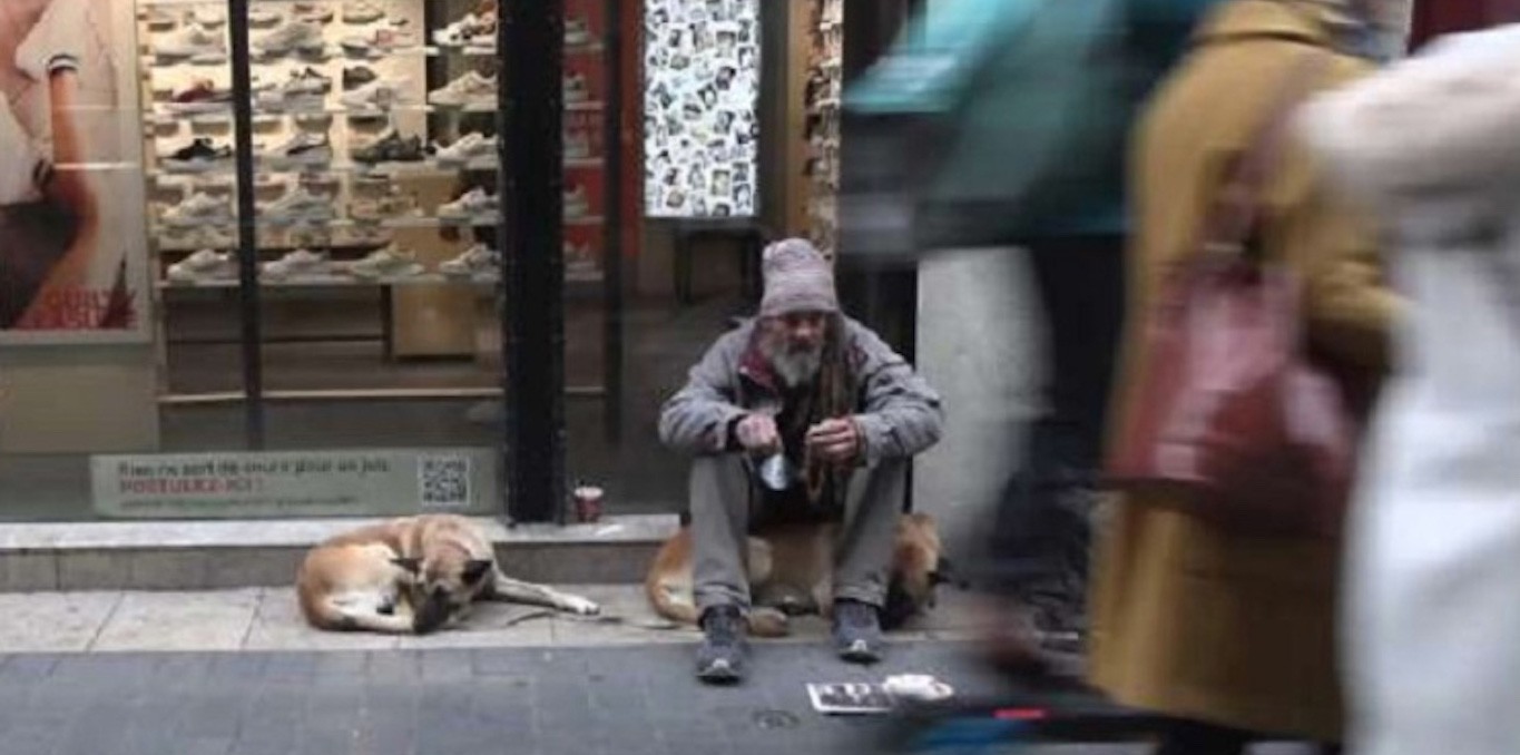 Couverture du documentaire Des âmes et des ombres - Nos vies à la rue - Bande Annonce