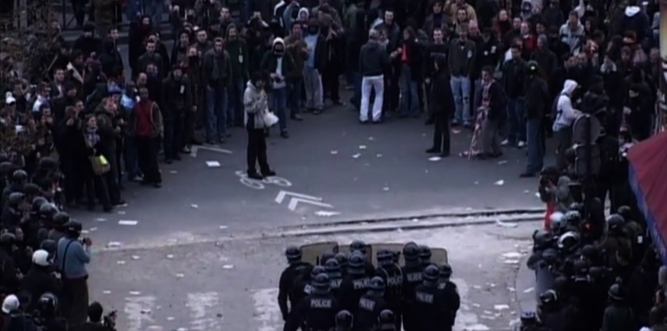 Couverture du documentaire Sur place